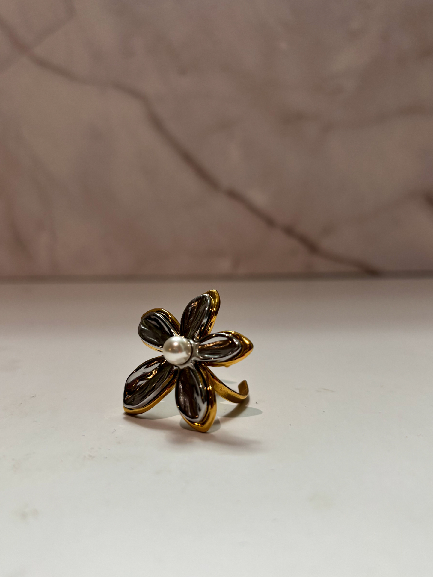 Hard petal ring