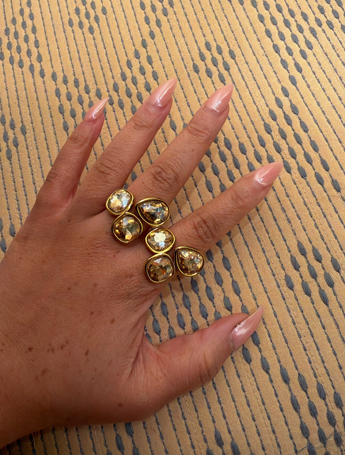 Aurelia ring