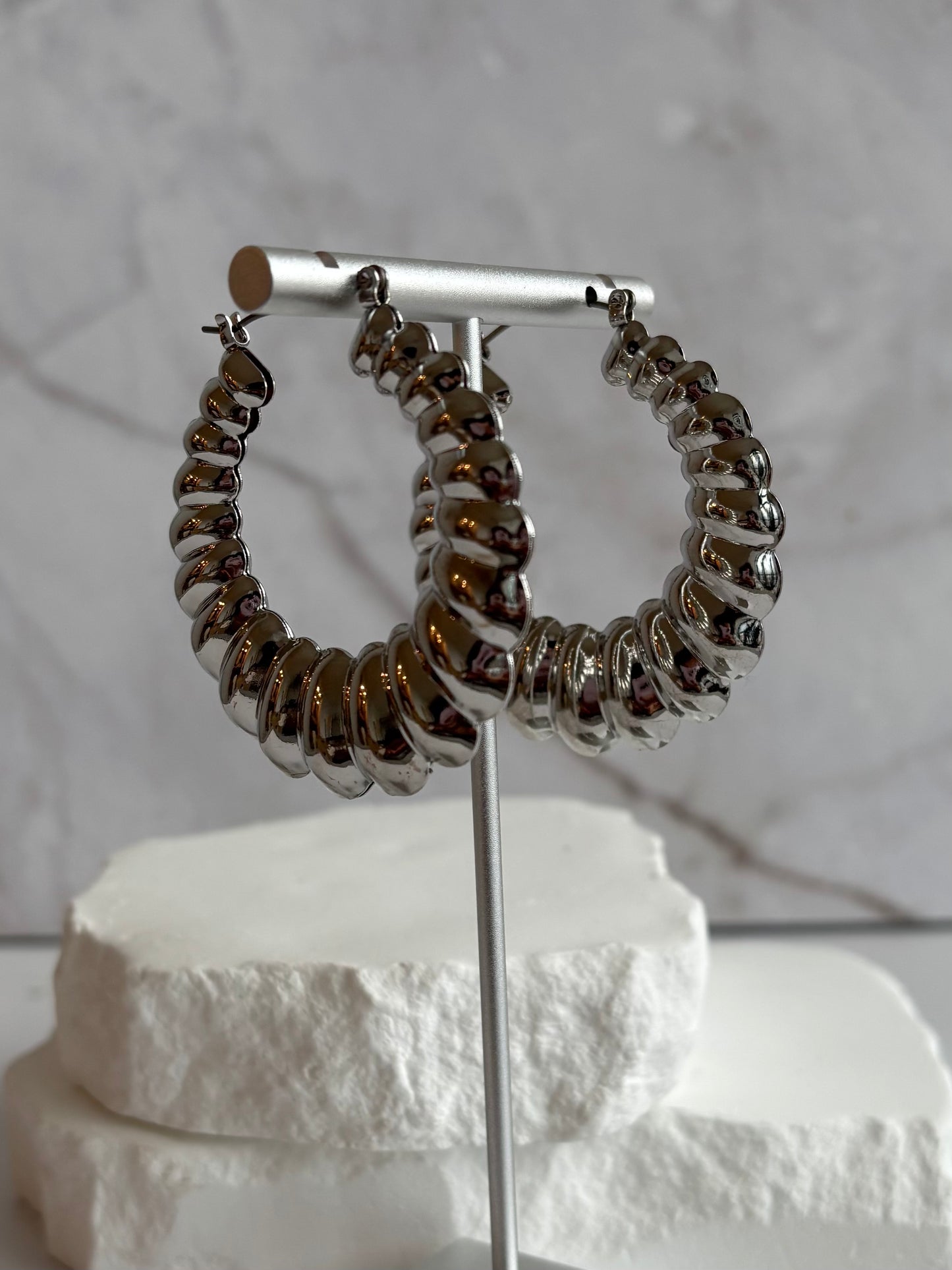 Lune hoops