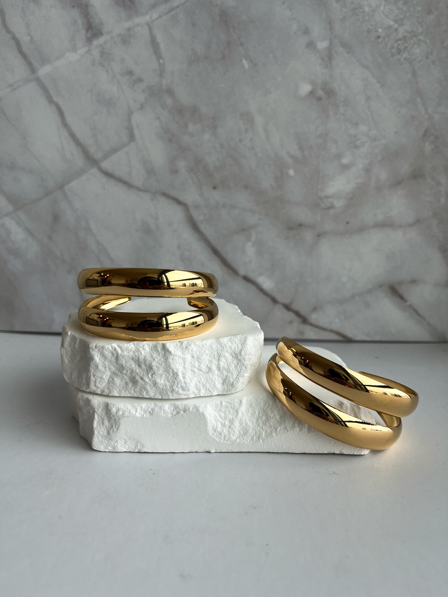Double gold cuff