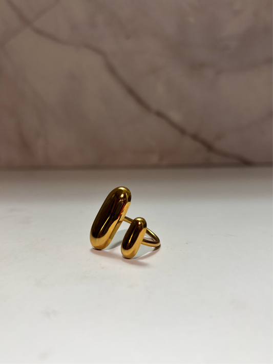 Fuse gold ring