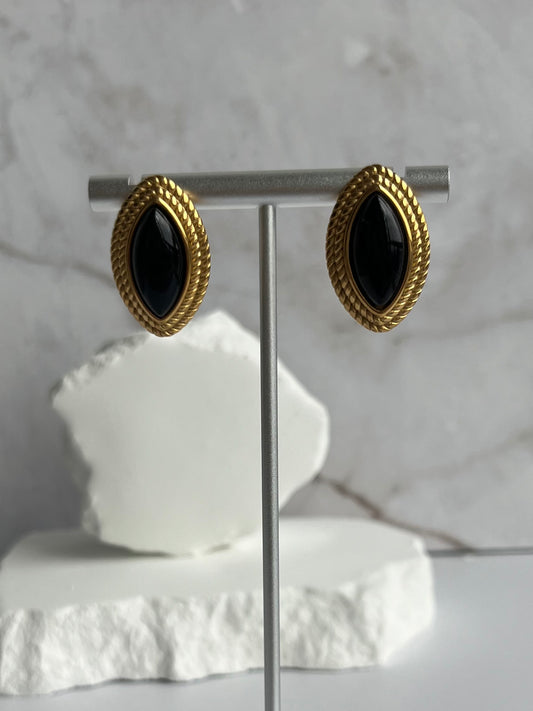 Vintage onyx stone earrings