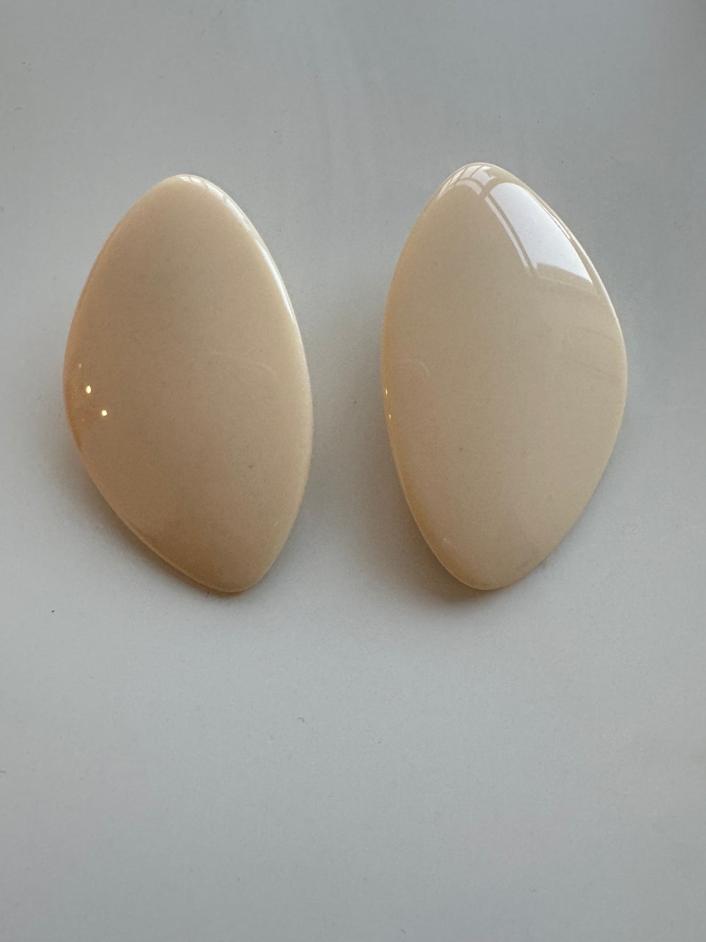 Nude acrylic earrings