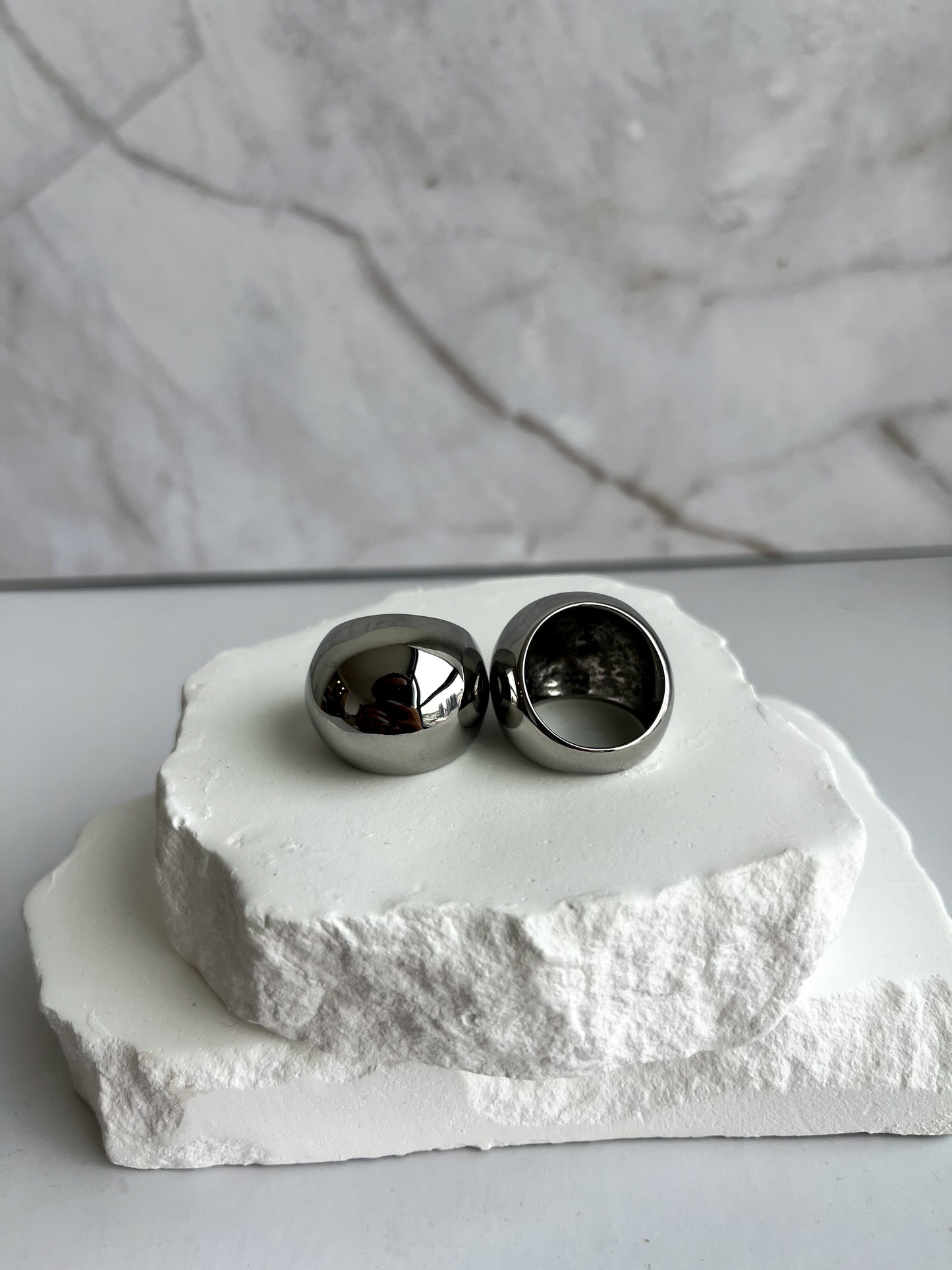 Chrome dome ring